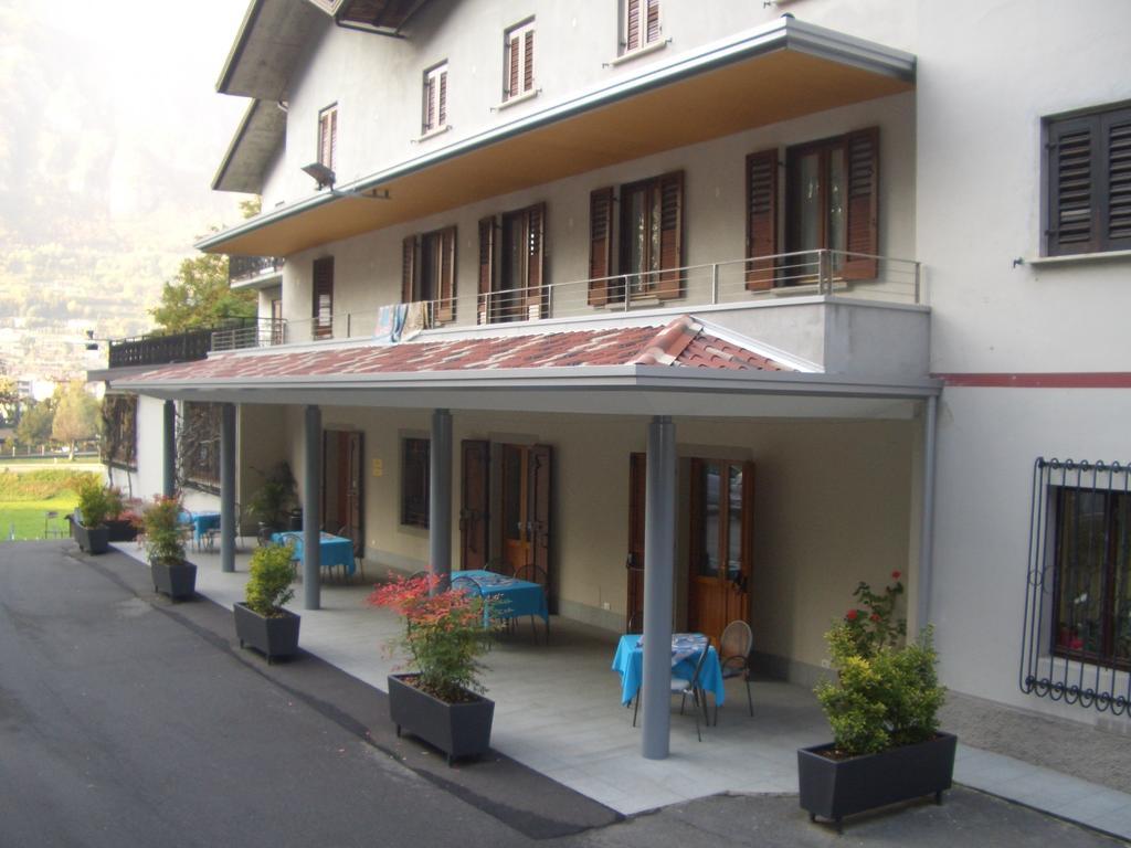 Albergo Il Castellino Darfo Boario Terme Exterior foto