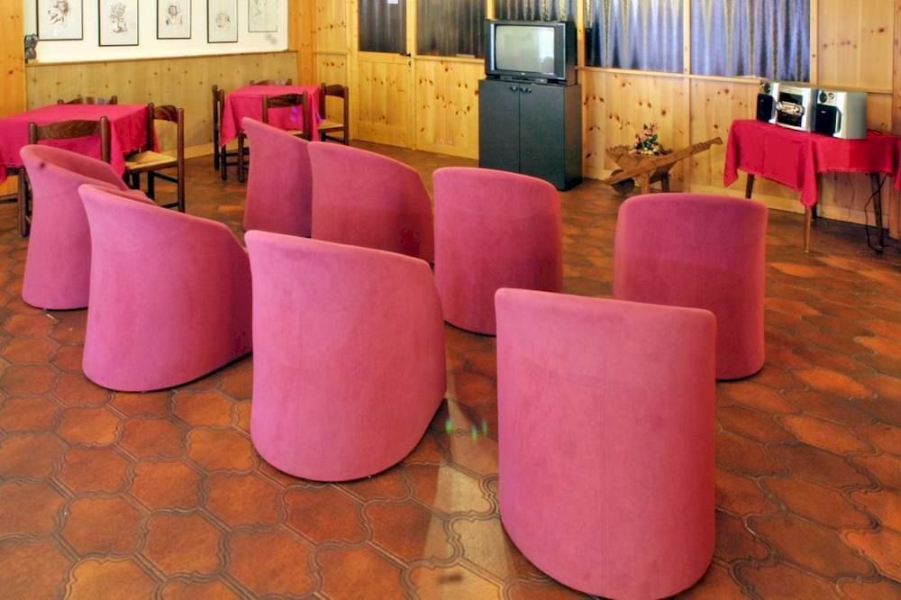 Albergo Il Castellino Darfo Boario Terme Exterior foto